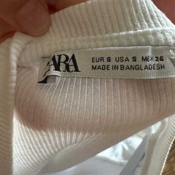 NWOT ZARA RUFFLE TOP - Picture 4 of 4